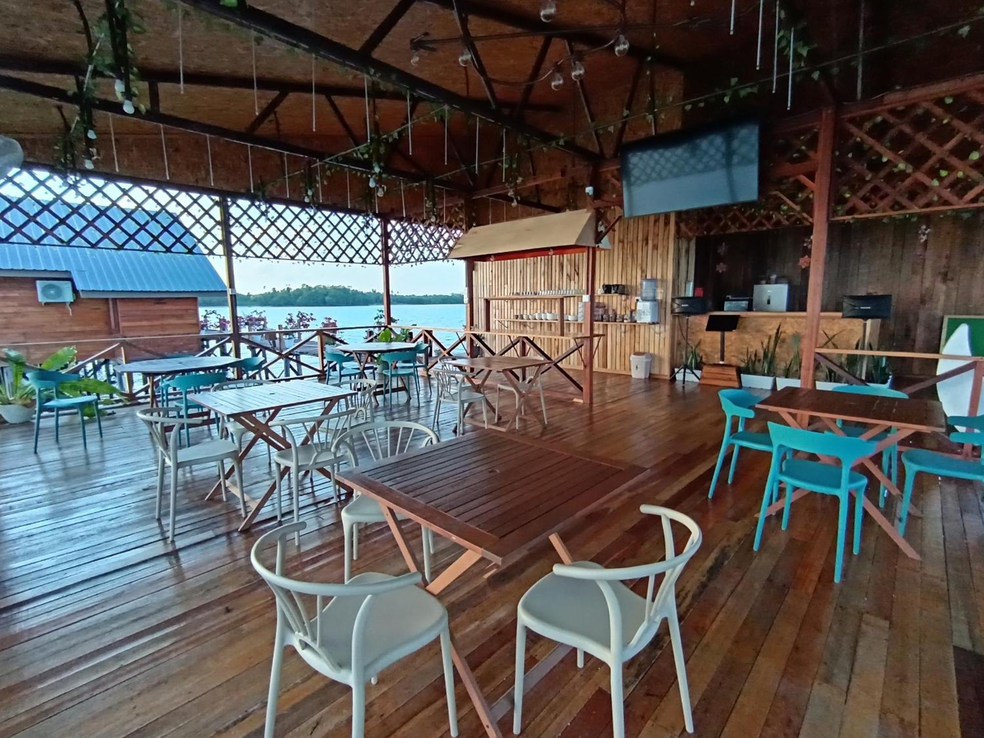 Bed and Breakfast La Water House Semporna Exterior foto